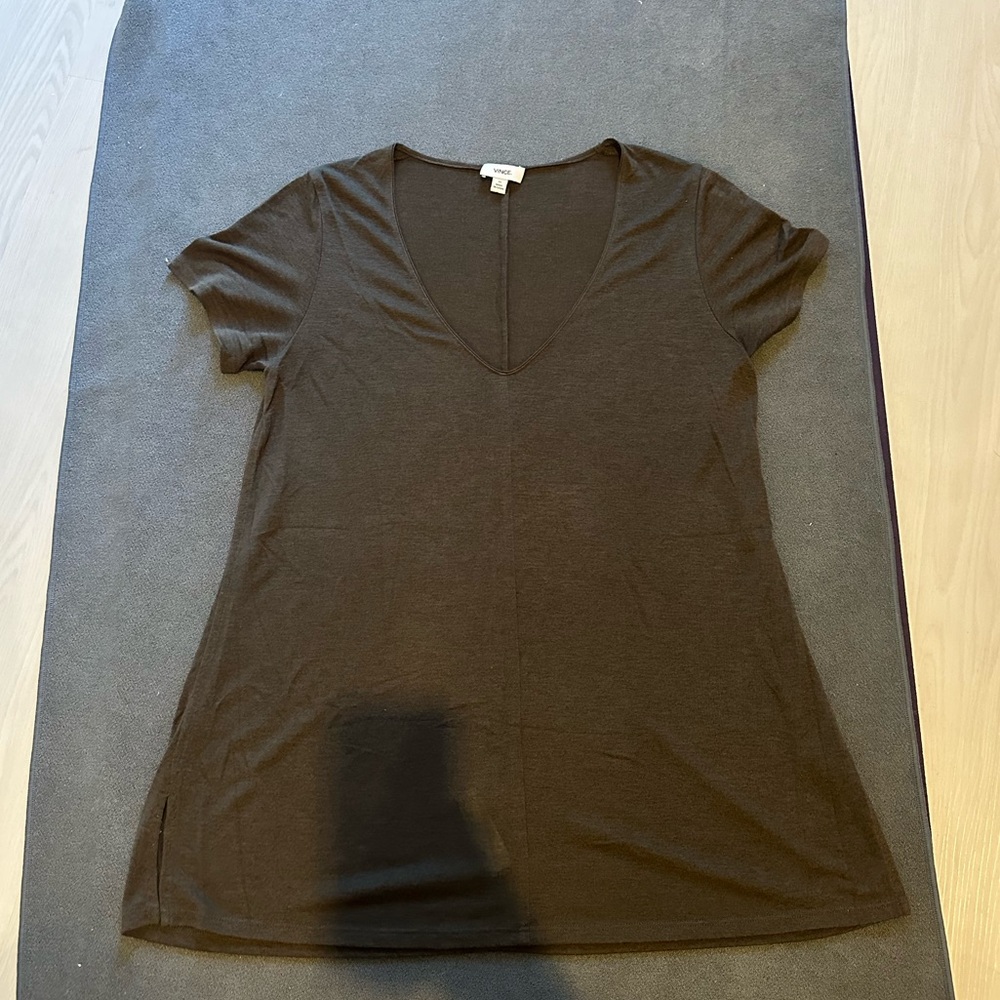 Vince t shirt